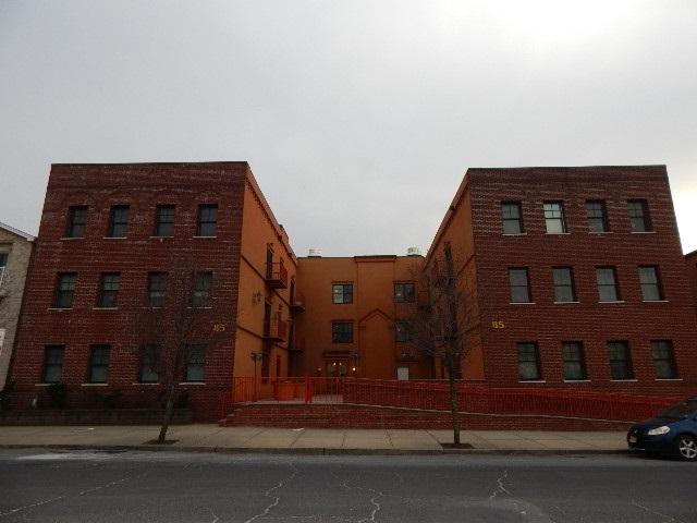 85 Broadway - Photo 1