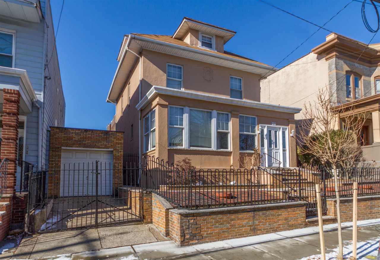 123 Hauxhurst Ave - Photo 1