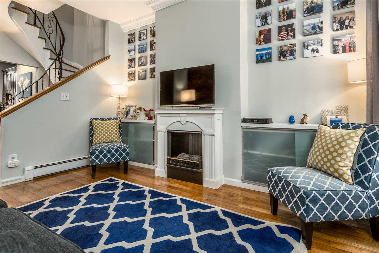 722 Park Ave - Photo 1