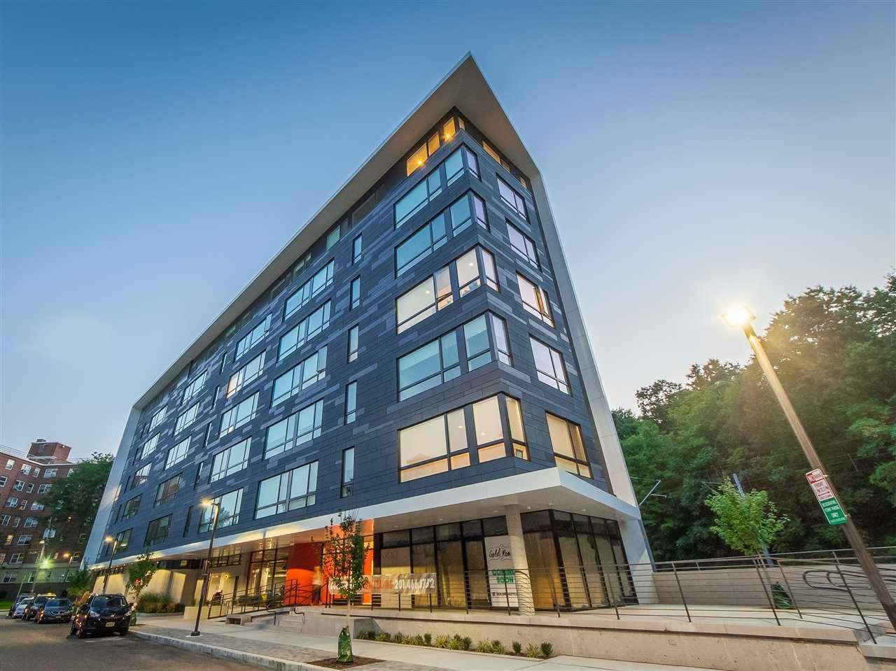 600 Harrison St - Photo 1