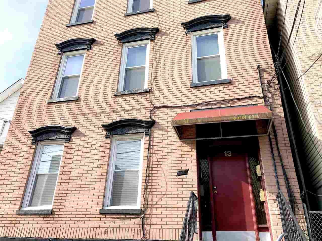 13 Cambridge Ave - Photo 1