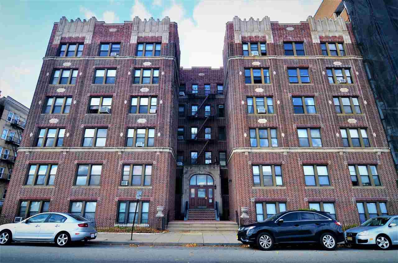 883 Blvd East - Photo 1