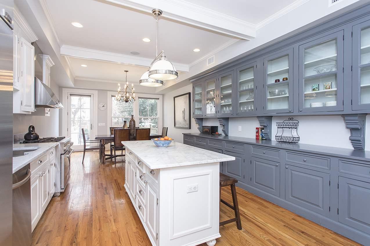 1223 Park Ave - Photo 1