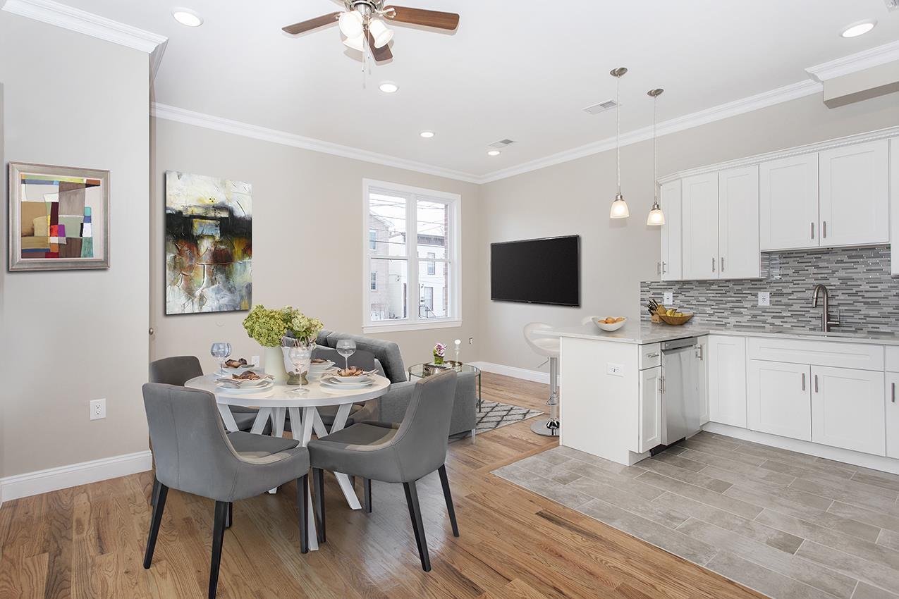 247 Cambridge Ave - Photo 1