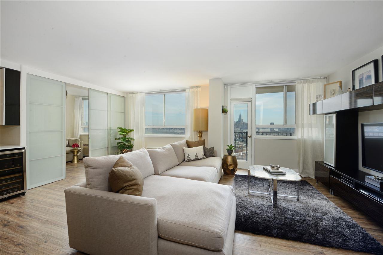 100 Manhattan Ave - Photo 1