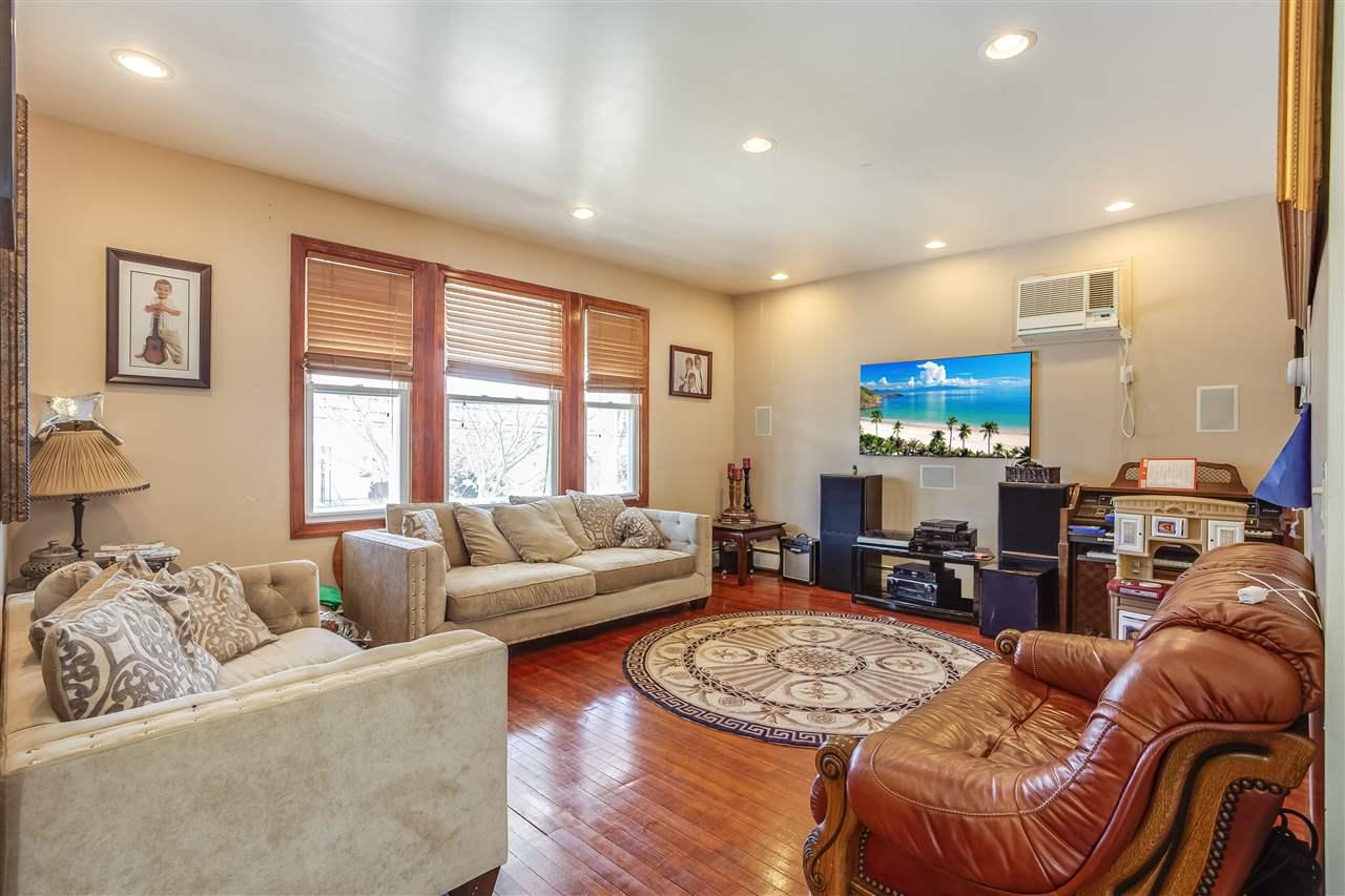 27-29 Edwards Ct - Photo 1