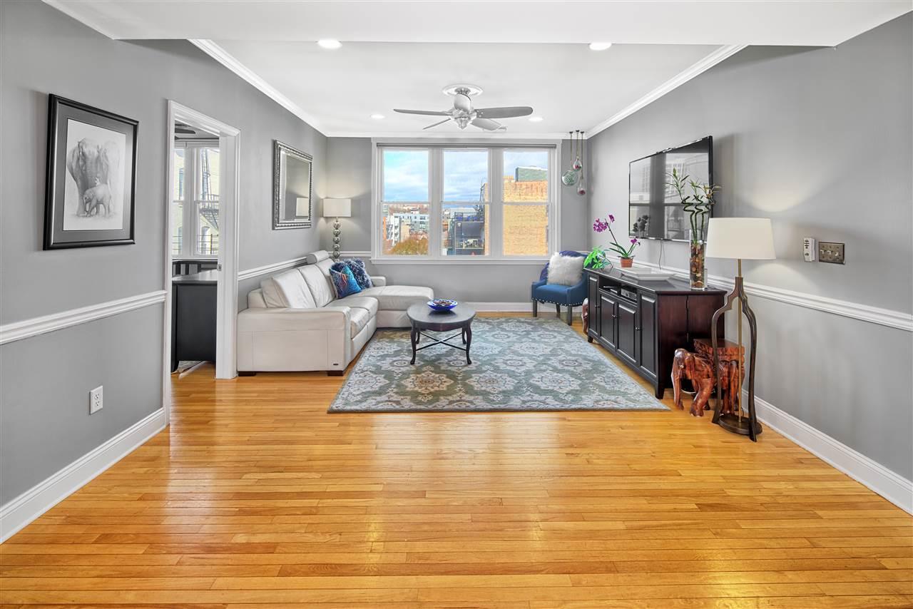 530 Madison St - Photo 1
