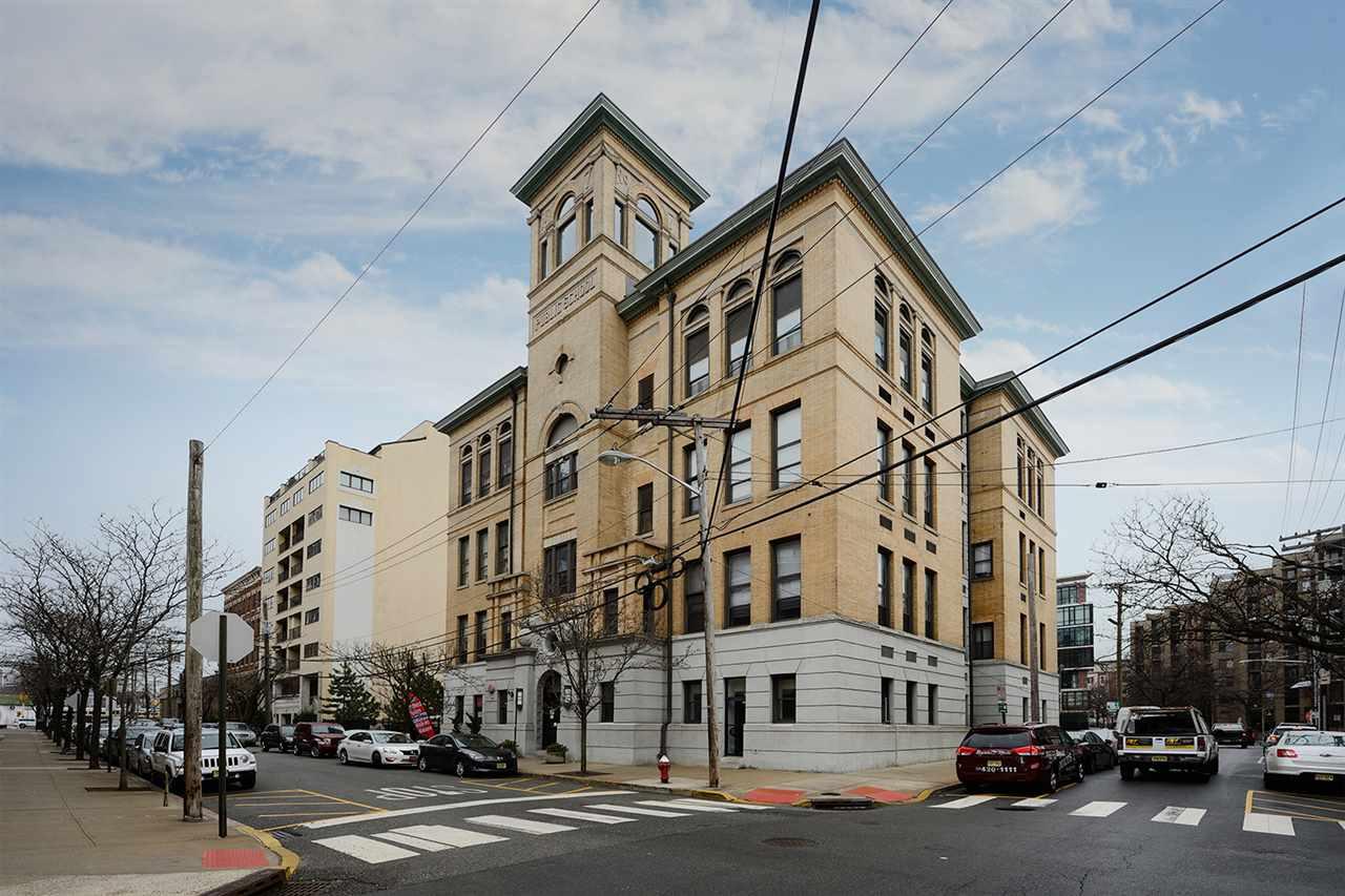 80 Park Ave - Photo 1