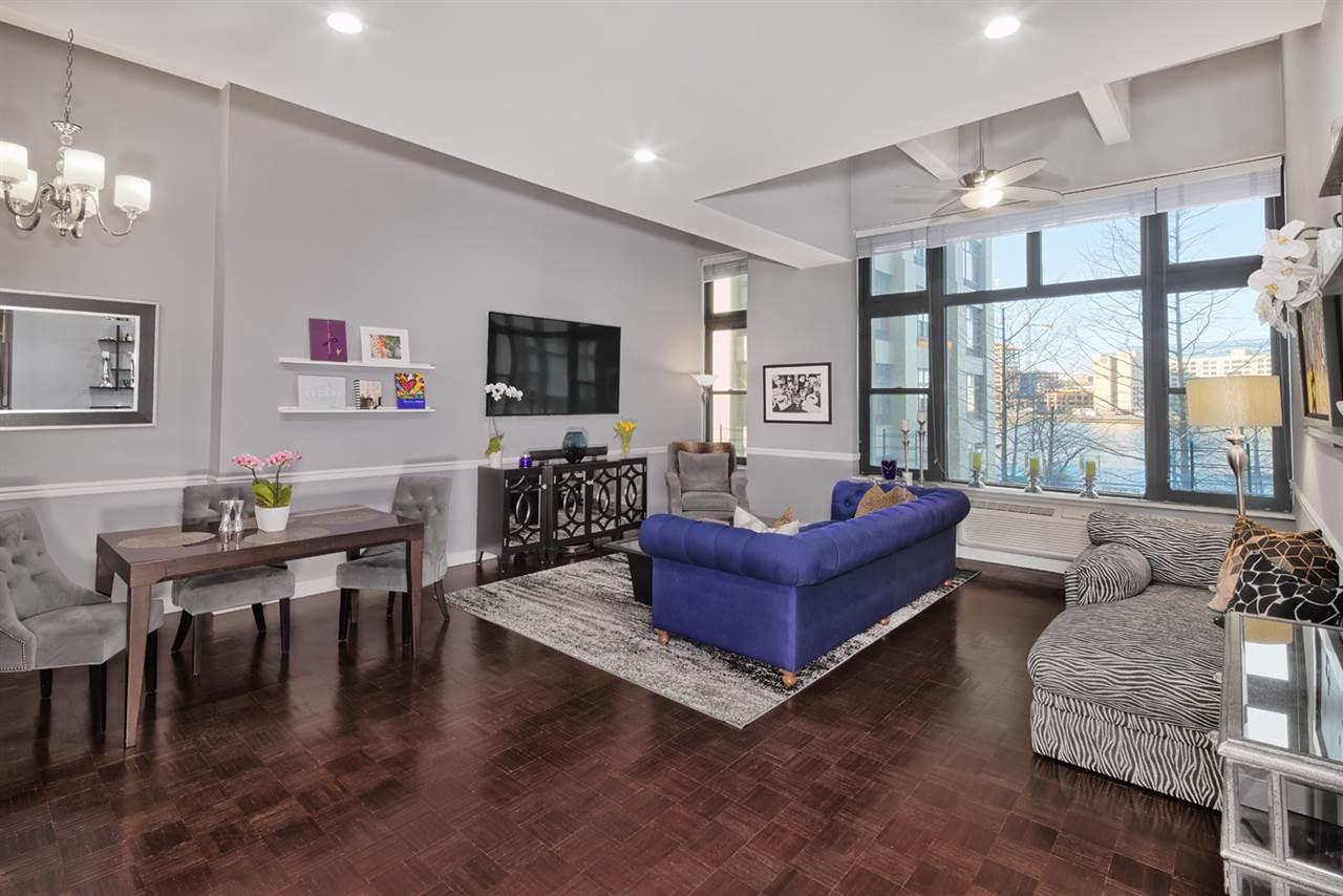 1500 Hudson St - Photo 1