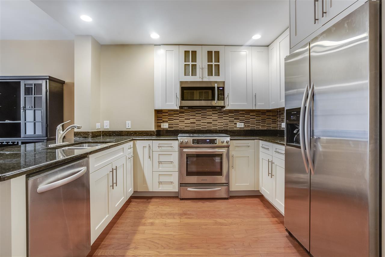 1125 Maxwell Lane - Photo 1