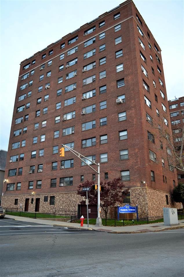 6515 Blvd East - Photo 1