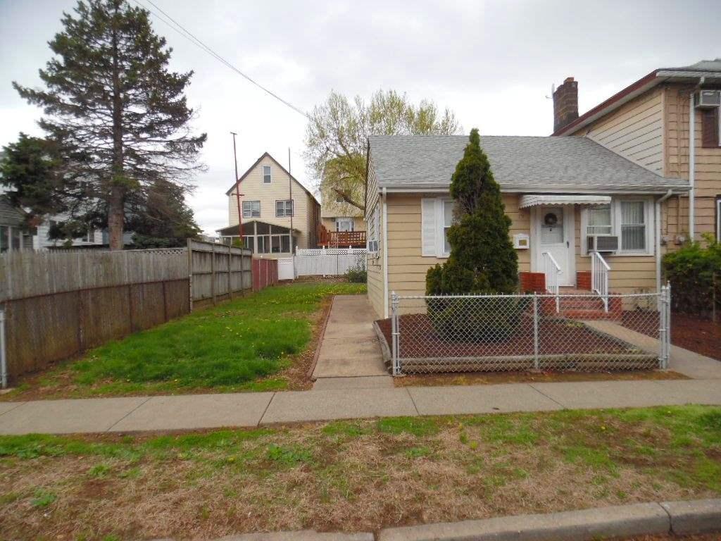 79 Zabriskie Ave - Photo 1