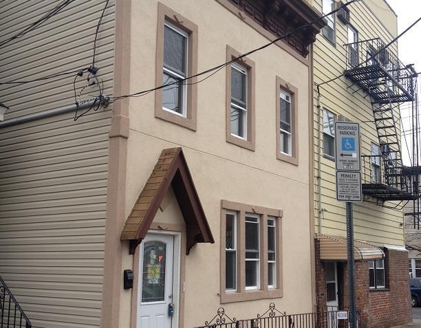 53 Graham St - Photo 1