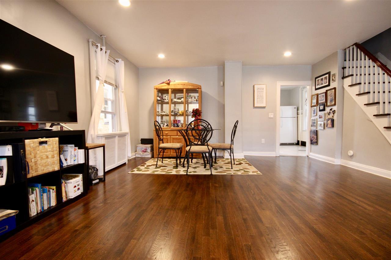 618 Avenue A - Photo 1