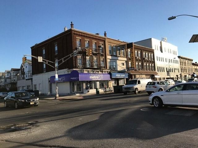 700 Broadway - Photo 1
