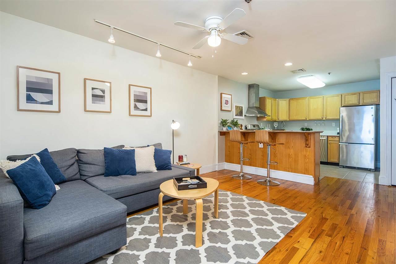 121 Willow Ave - Photo 1