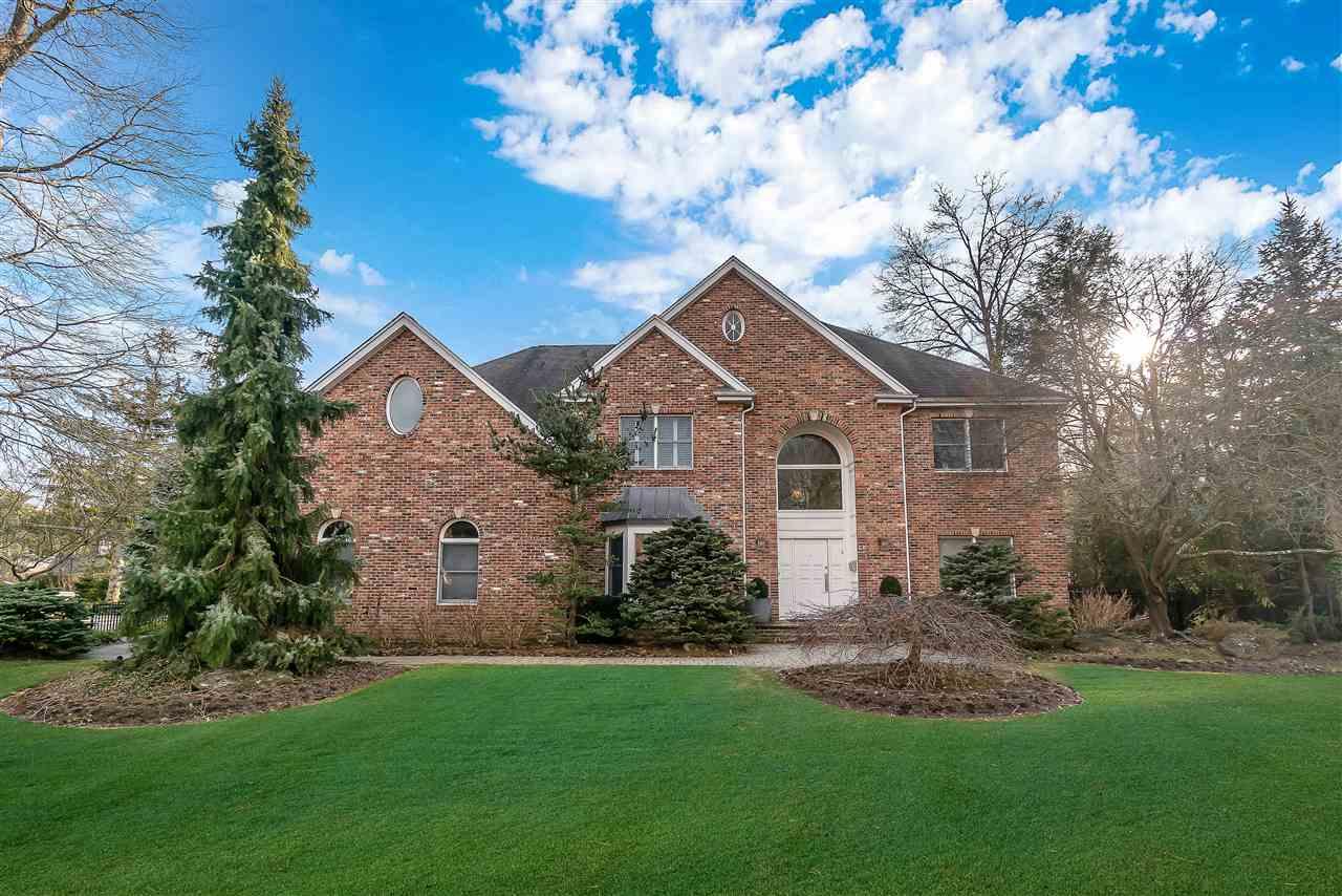 40 Lawrence Ct - Photo 1