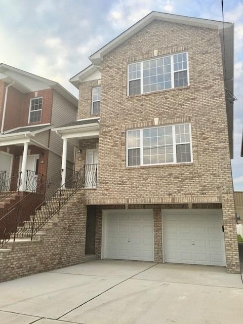 13 Oak St - Photo 1