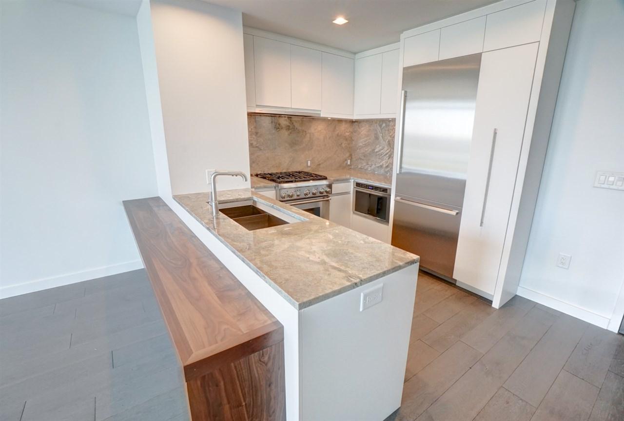 320 Adolphus Ave - Photo 1