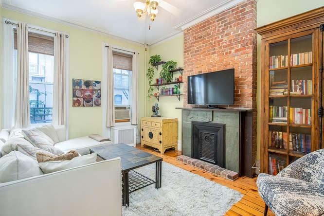 1210 Park Ave - Photo 1