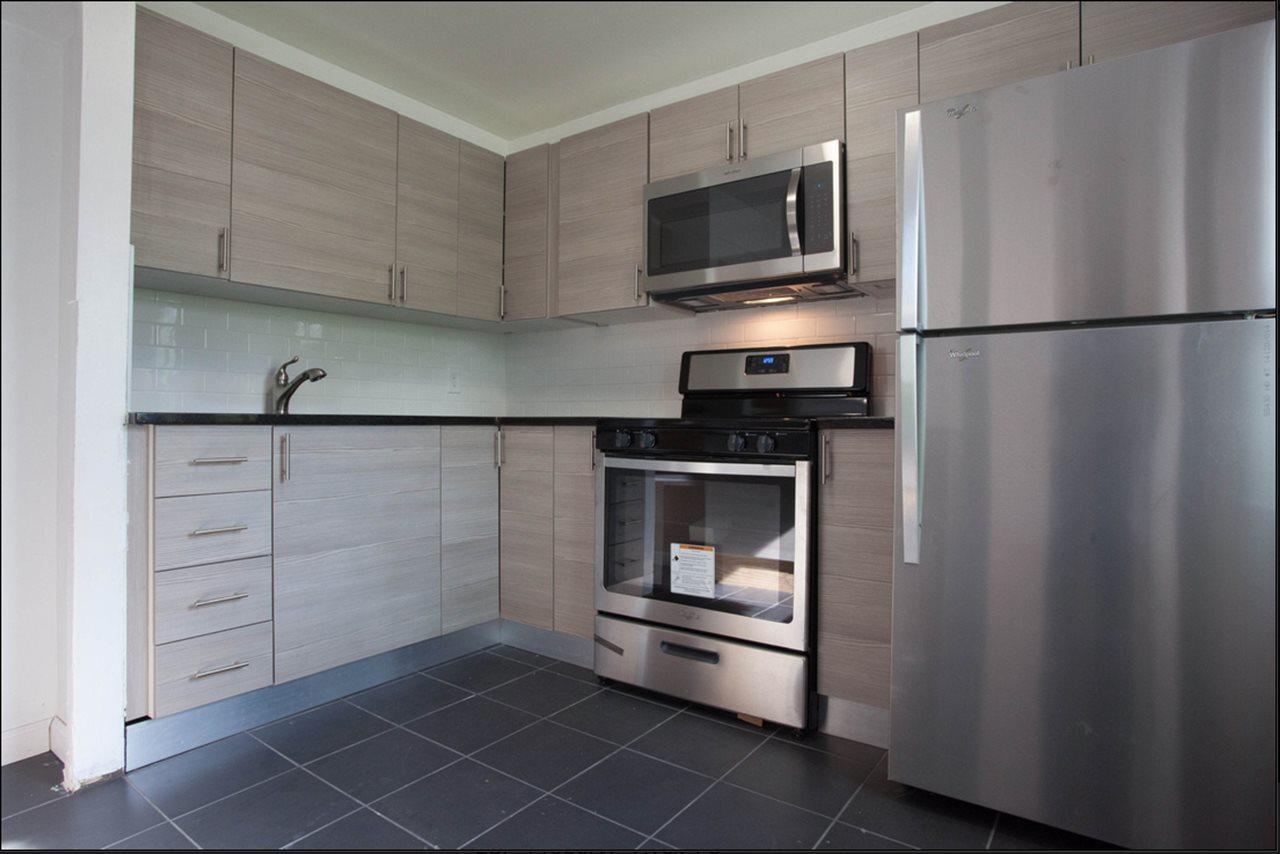 173 New York Ave - Photo 1