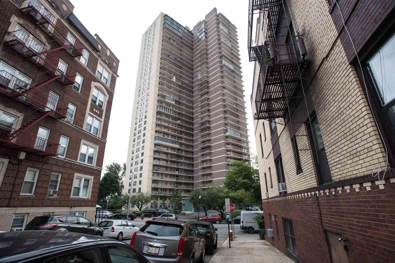 6040 Blvd East - Photo 1