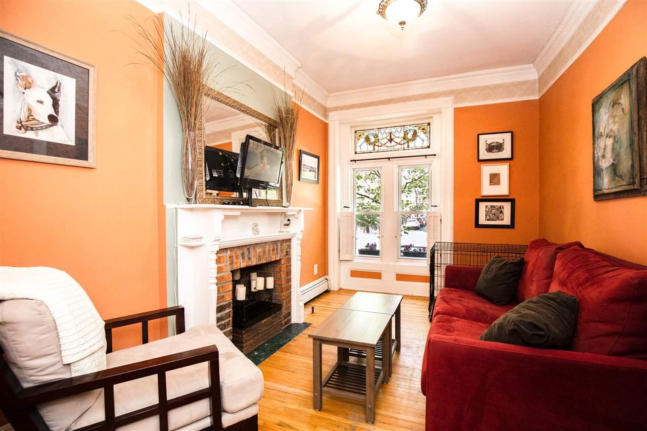 287 8TH ST - Photo 1