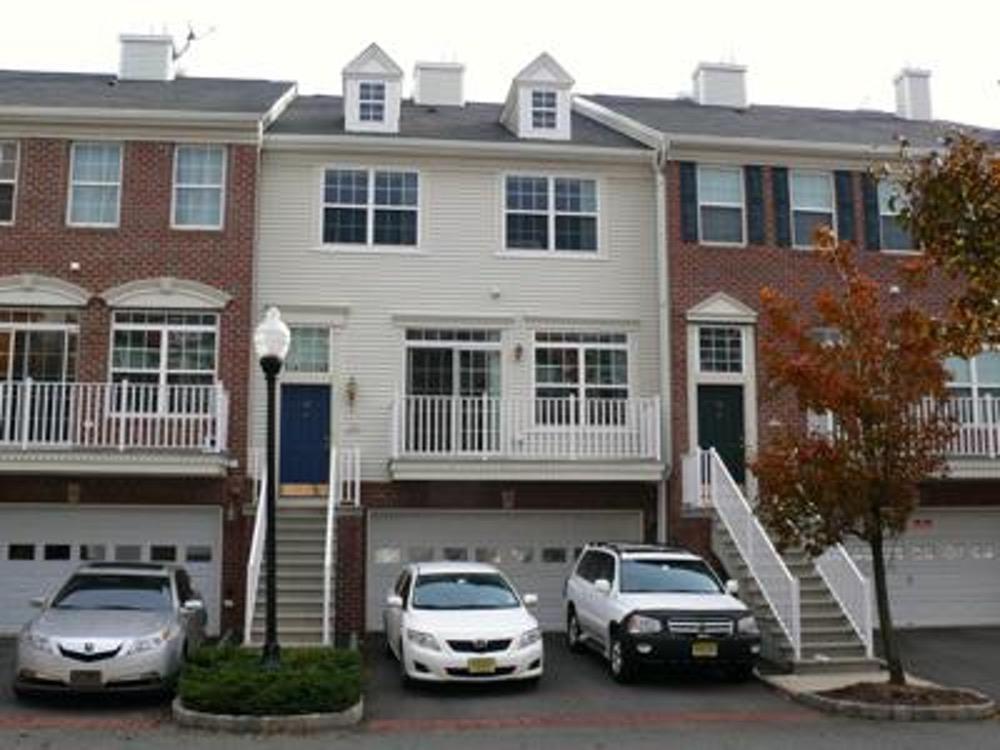 72 Lee Ct - Photo 1