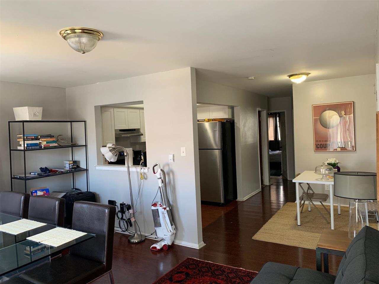 2307 Summit Ave - Photo 1