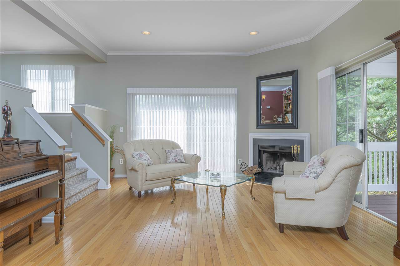 82 Foxhollow Dr. - Photo 1