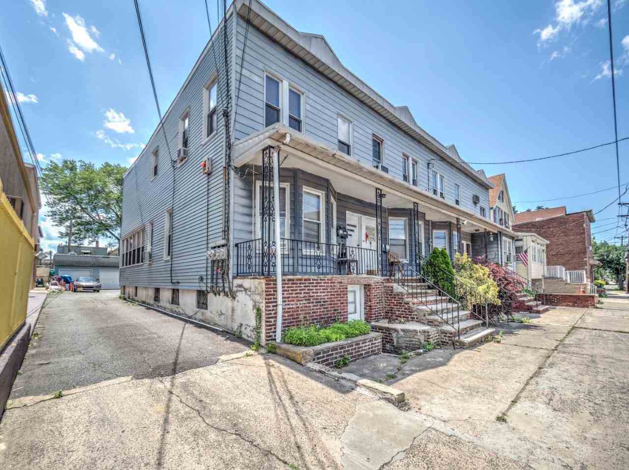 30-32 West 27Th St - Photo 1