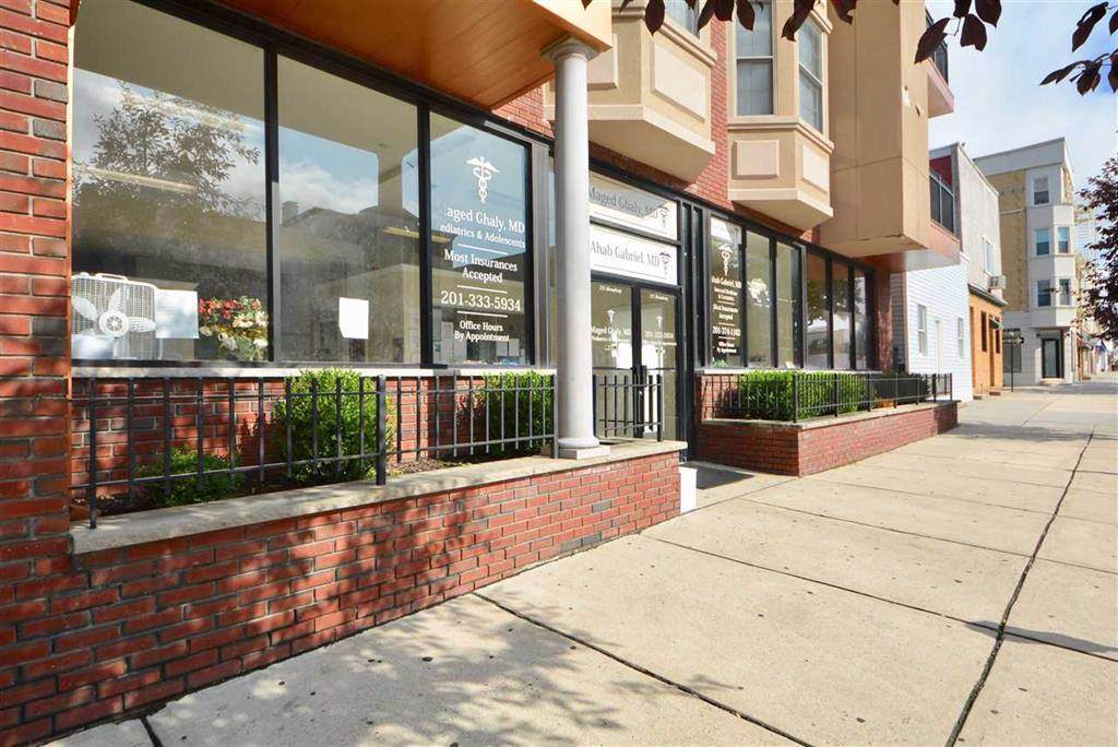 255 Broadway - Photo 1