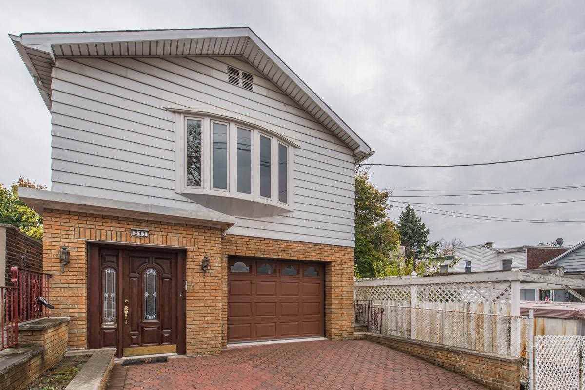 243 North St - Photo 1