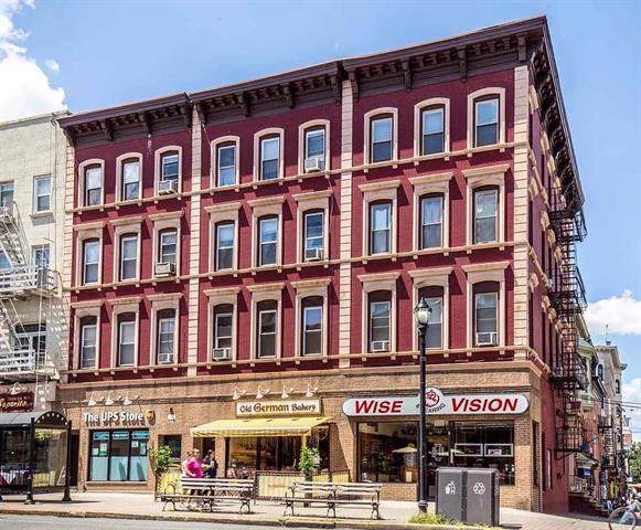 103 4TH ST - Photo 1