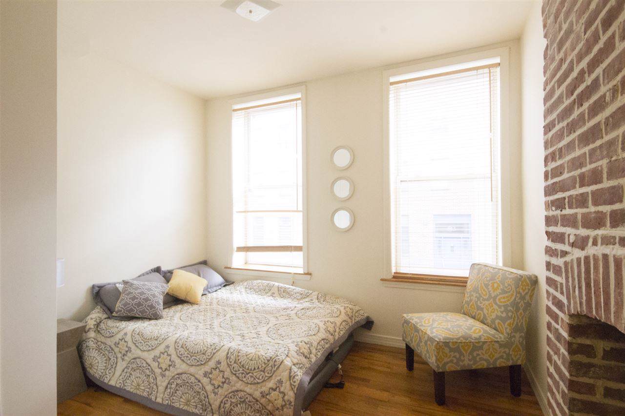 512 1ST ST - Photo 1