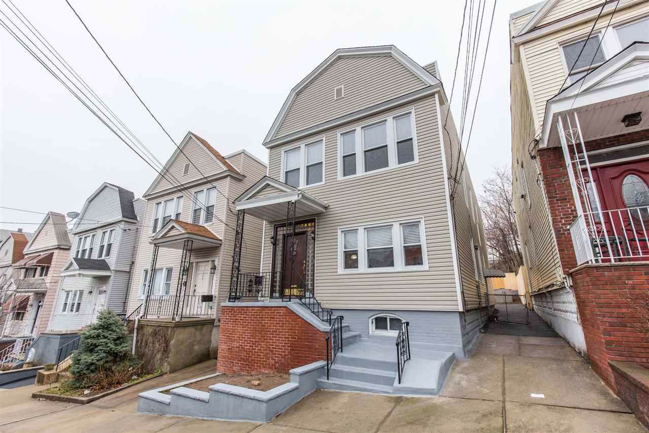 322 Columbia Ave - Photo 1
