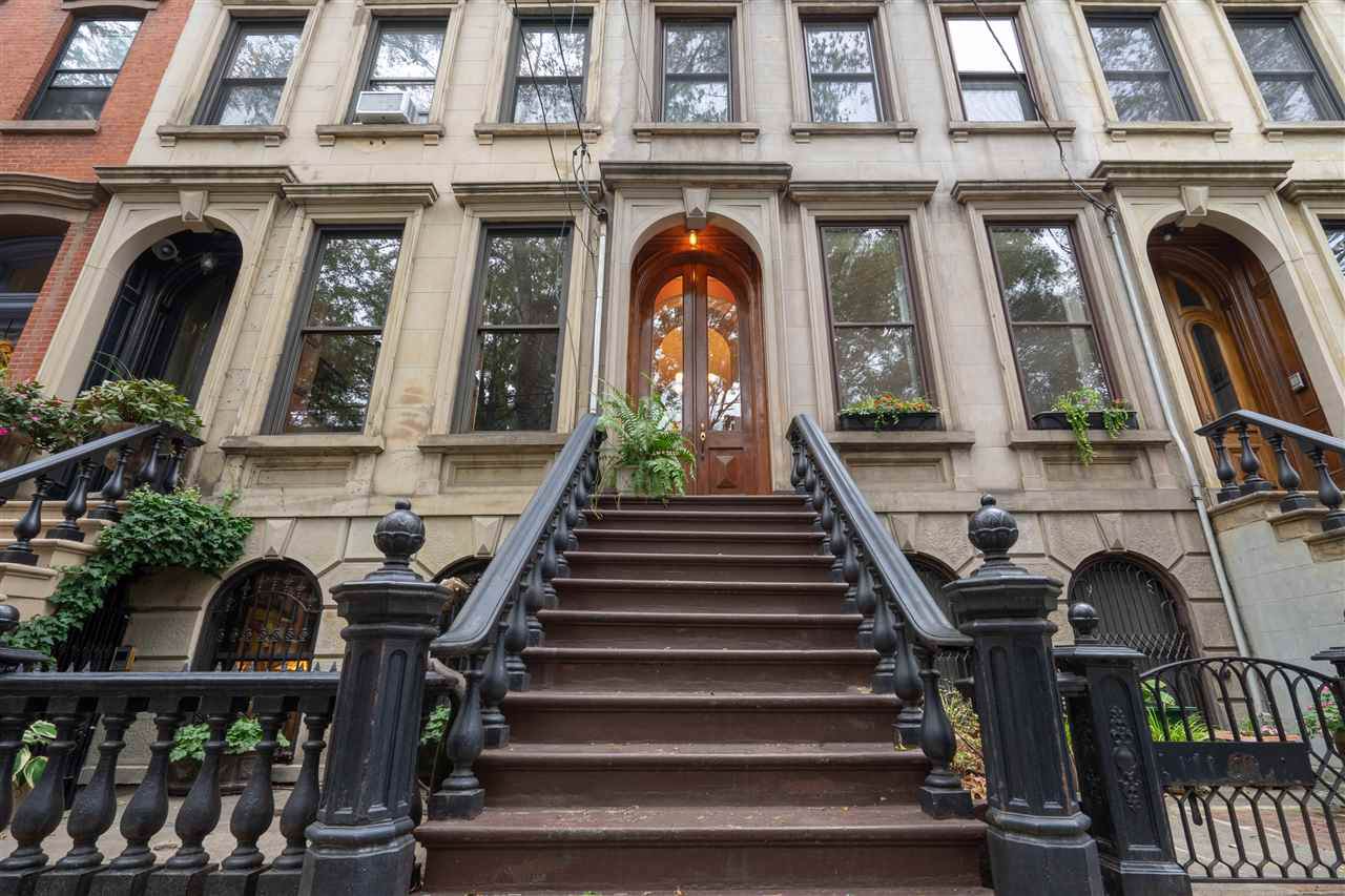 9 Paulmier Pl - Photo 1