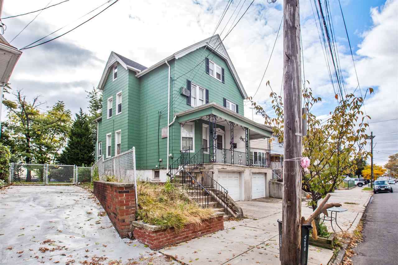 580 Avenue E - Photo 1