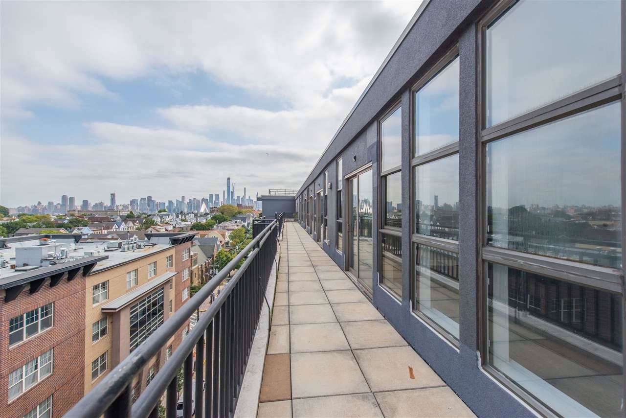 4315 Park Ave - Photo 1