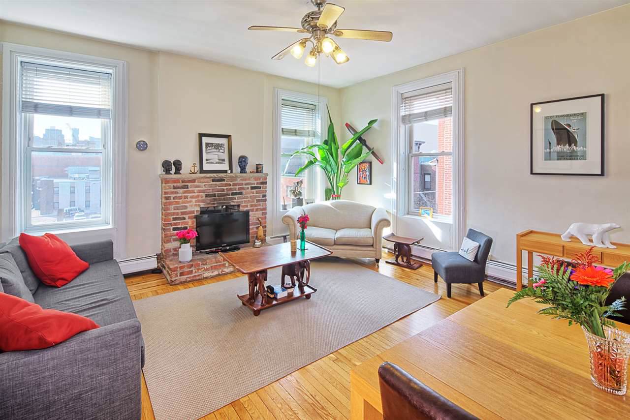 200 Hudson St - Photo 1