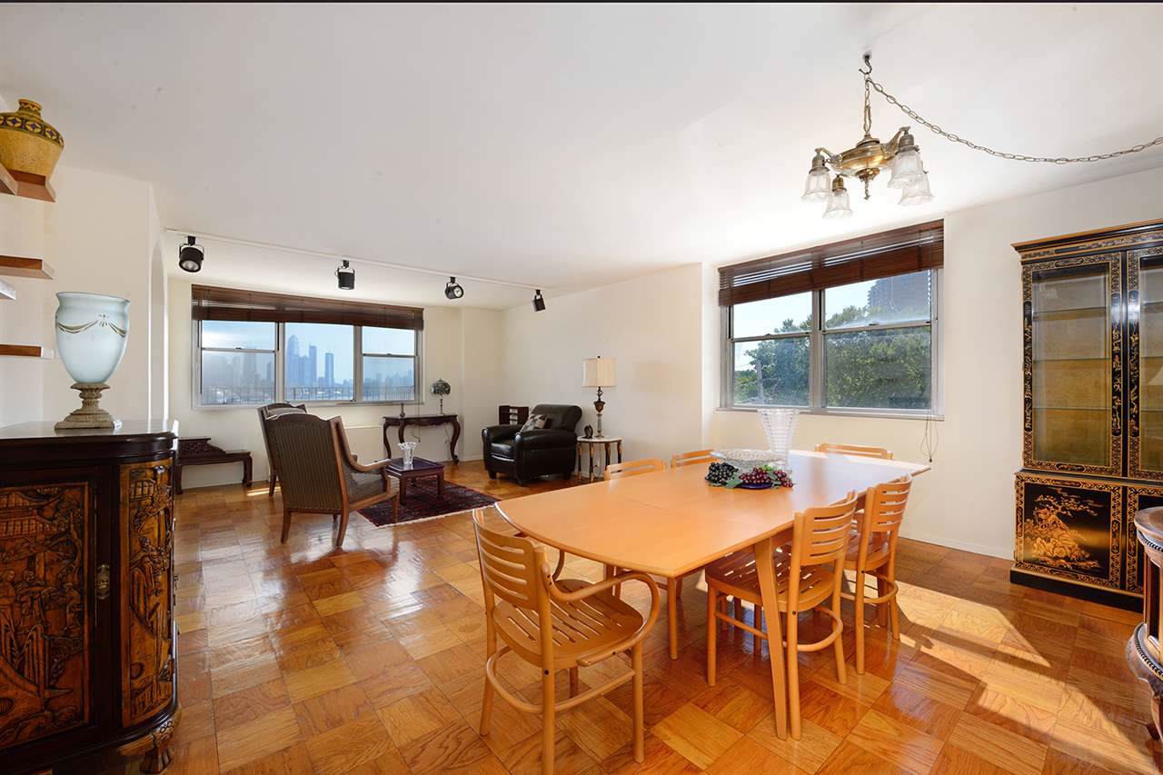 6040 Blvd East - Photo 1