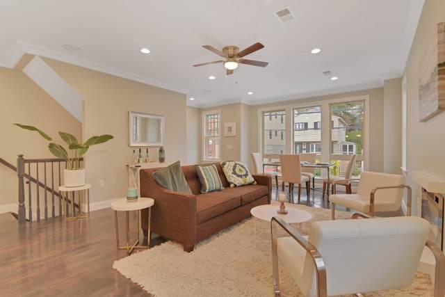 583 Liberty Ave - Photo 1