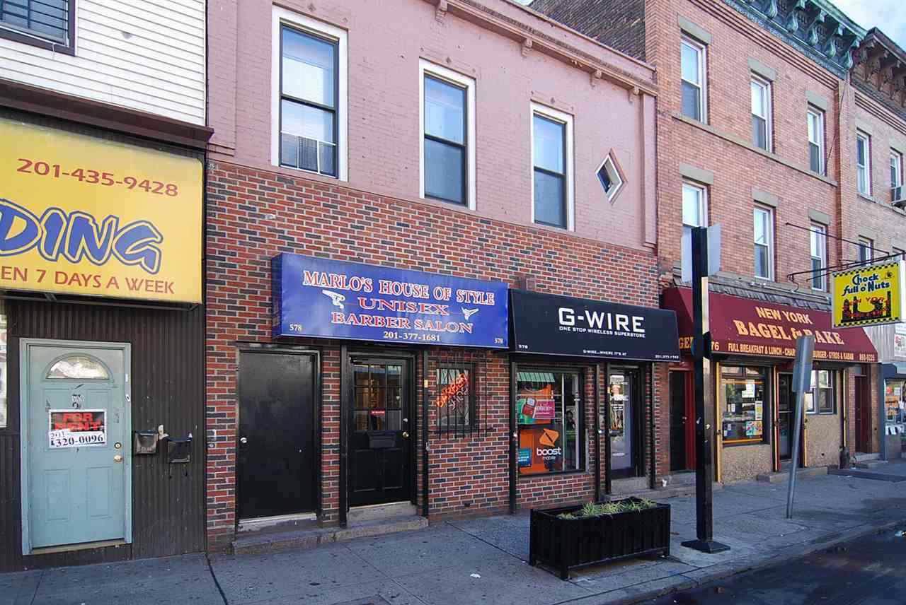 578 West Side Ave - Photo 1