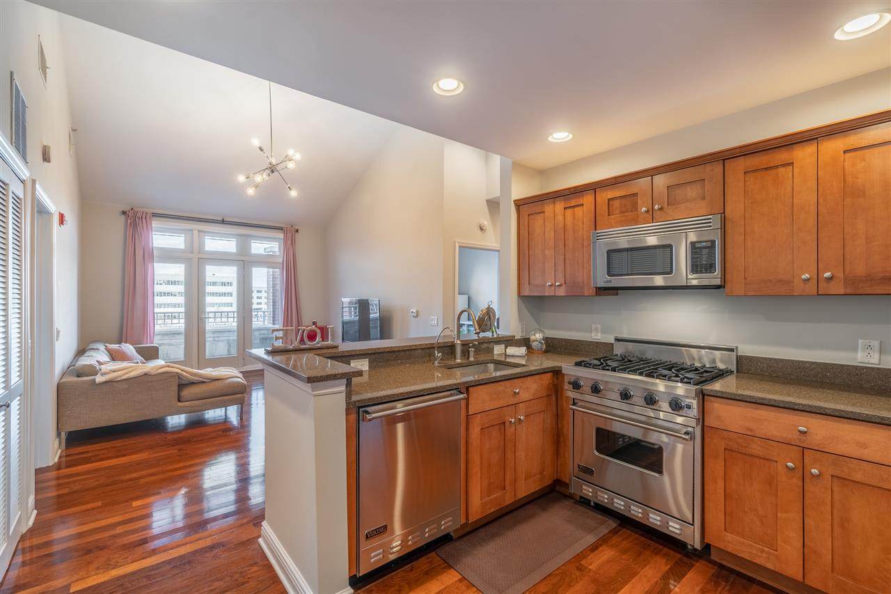 7400 River Rd - Photo 1