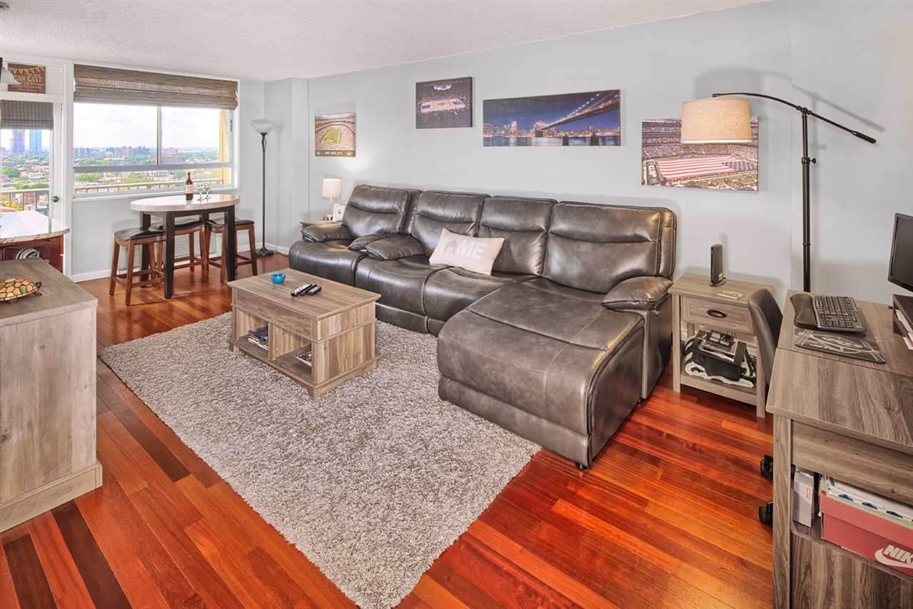 100 Manhattan Ave - Photo 1