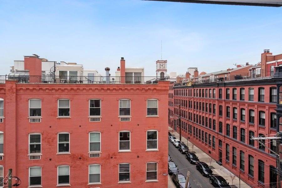233 Grand St - Photo 1