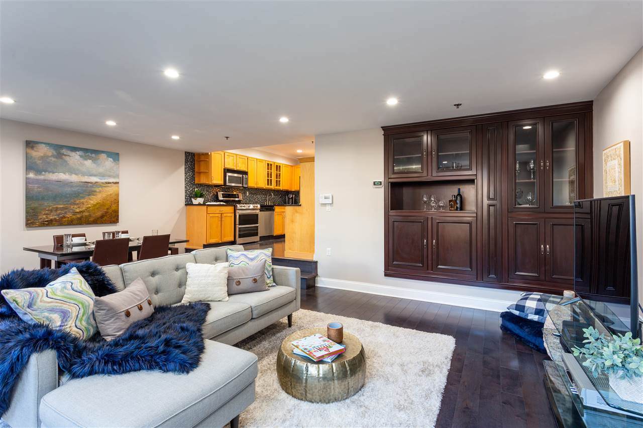 331 Jefferson St - Photo 1