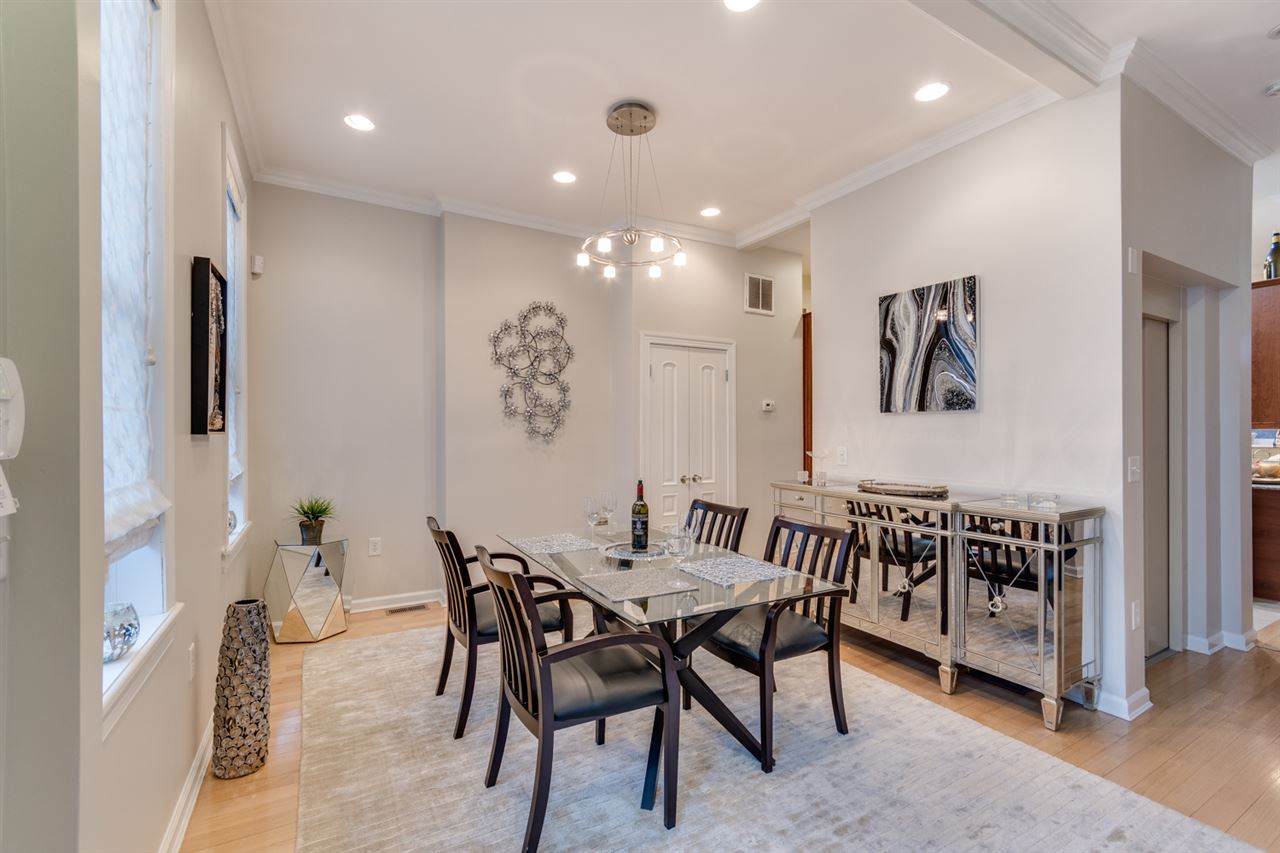 110 8TH ST - Photo 1