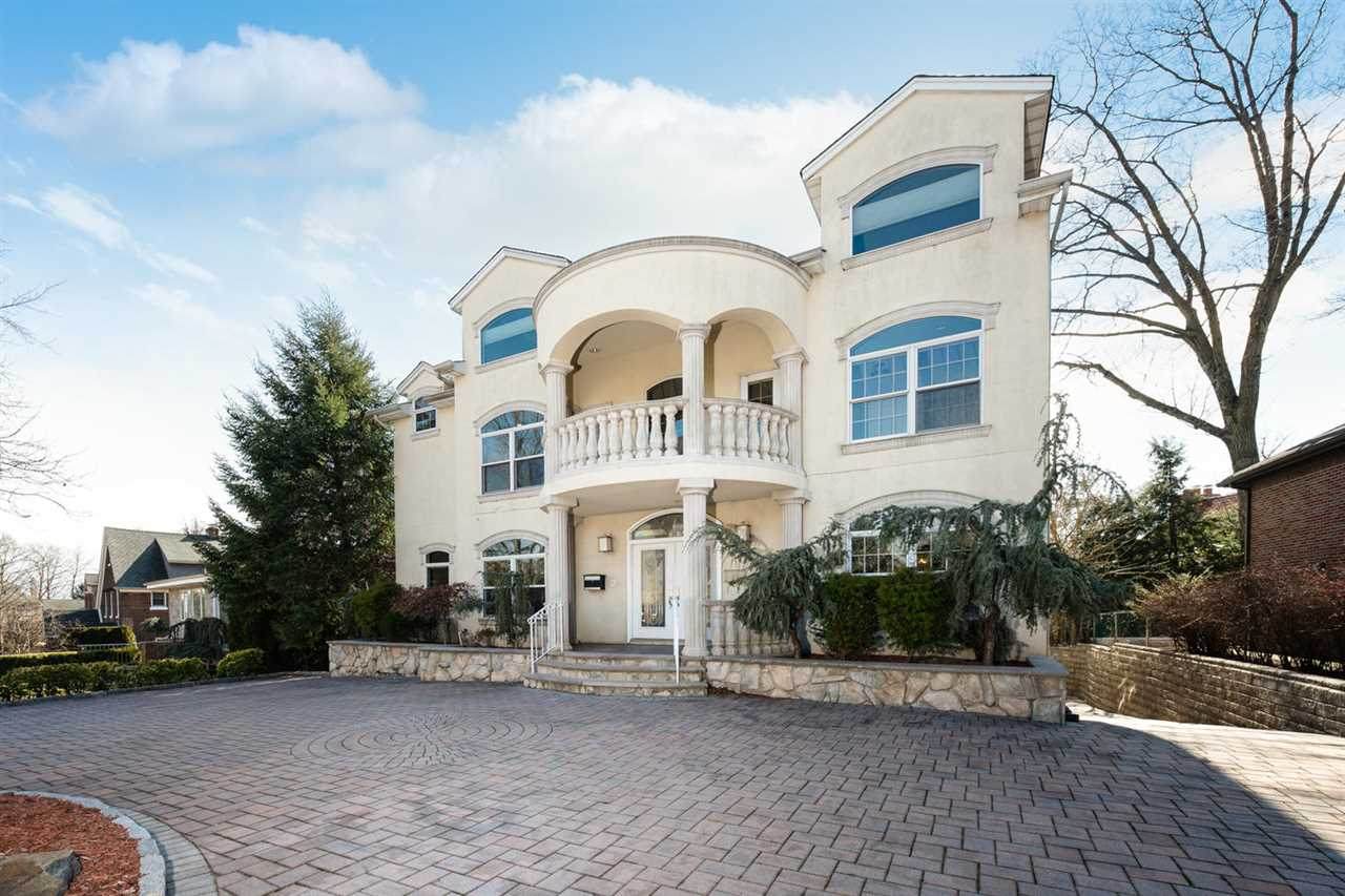 56 Claremont Rd - Photo 1