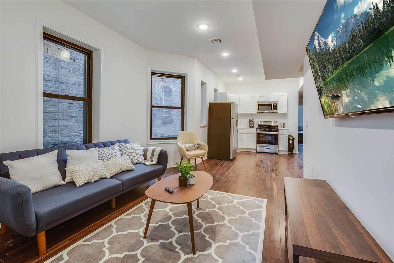 432 Wayne St - Photo 1